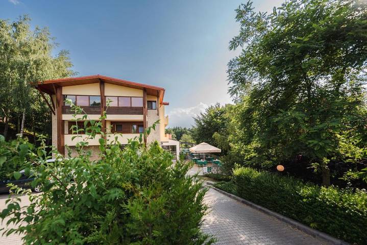 Bungalow für 3 Personen, mit Pool und Ausblick sowie Garten und Sauna in Rumänien