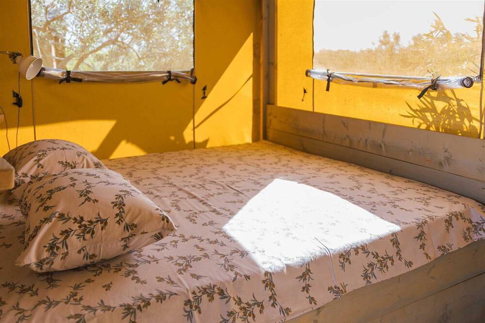 Adriatic Heritage Glamping No.2 in Maslinica, Solta