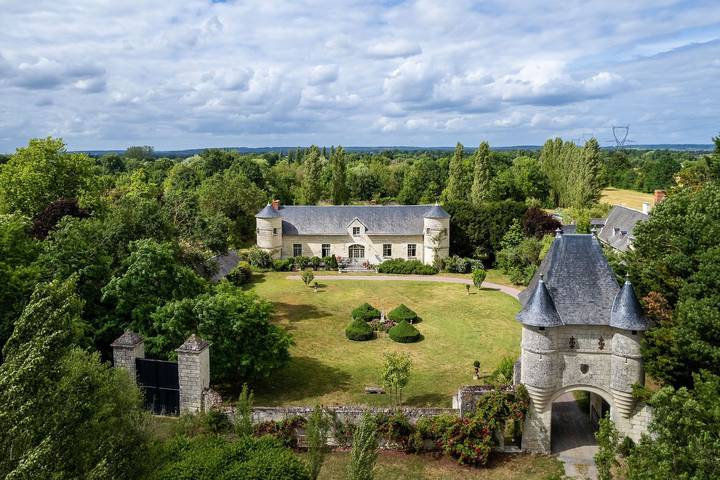 Location de vacances pour 6 personnes, avec Piscine à Varennes-sur-Loire