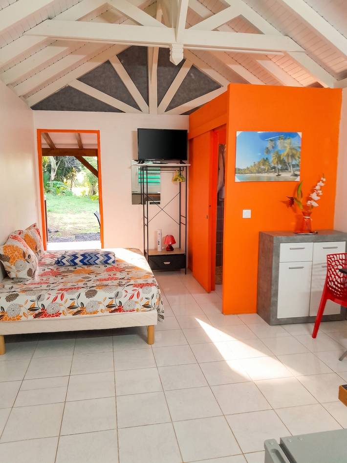 Encantador bungalow en Petit-Bourg con jardín privado in Petit-Bourg, Guadalupe