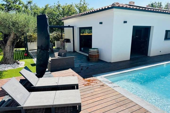 Chalet para 4 personas, con jardín - 1