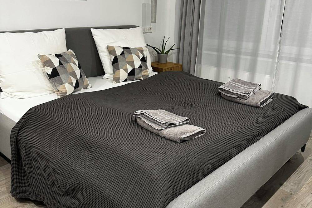 Ganze Wohnung, Moderne 2-Zimmer-Wohnung - Küche - Balkon - Wifi in Waiblingen, Rems-Murr-Kreis