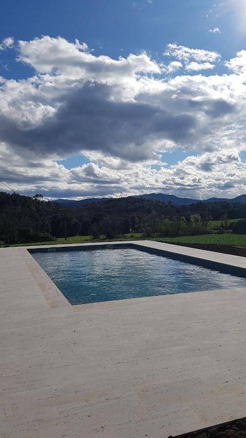 Casa rural para 10 personas, con Balcón y Terraza además de Jardín y Piscina en Besalú - 4