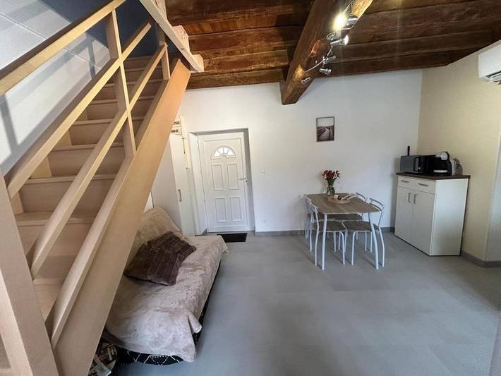 Location de vacances pour 4 personnes, avec terrasse à Flogny-la-Chapelle - 2