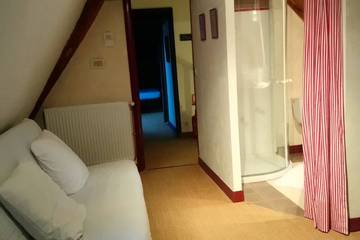 Gîte pour 14 personnes, avec jardin à Paulmy