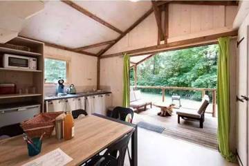 Camping pour 5 Personnes dans Bar-sur-Aube, Aube, Photo 4