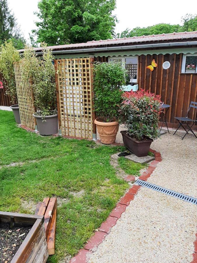 Appartement entier, Tres beau gite ,une ou deux personnes, super équipé 25m2 in Nogent-sur-Seine, Aube