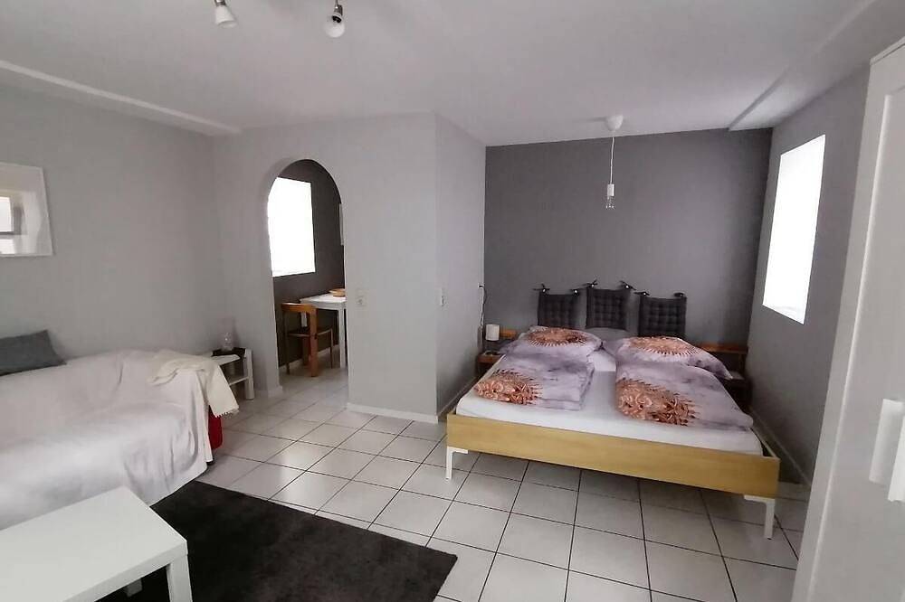 Ganze Wohnung, Ferien-Appartement Inge Dillamar (28 qm) in Veitshöchheim, Fränkisches Weinland