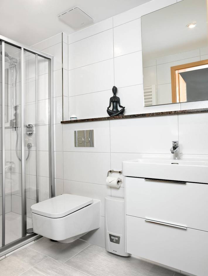 Ganze Wohnung, Ferienwohnung Lütt Kajüt mit Balkon nahe dem Naturstrand in Gollwitz, Nordwestmecklenburg (Wismar und Umgebung)