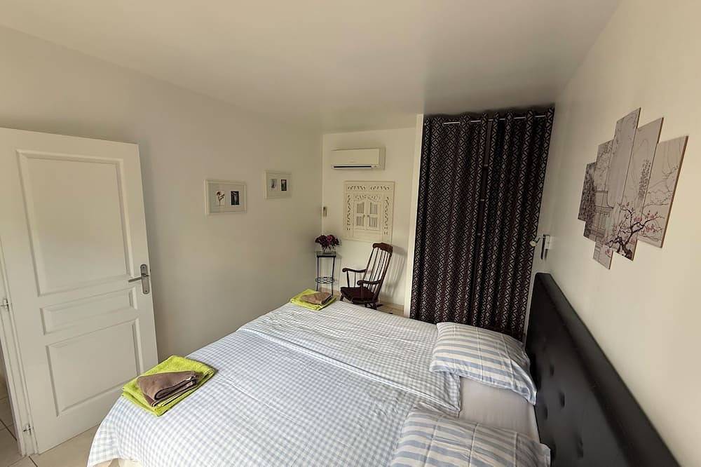 Villa le Cyprès for 4 pers in Montagnac, Côte d'Améthyste