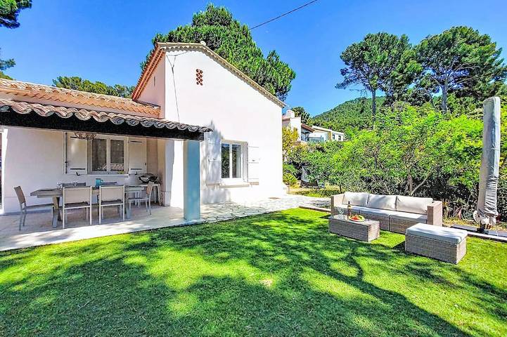 Location de vacances pour 8 personnes, avec Jardin dans Plage de la Madrague