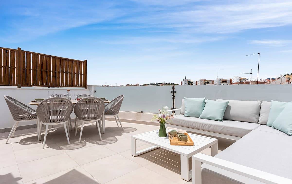 Appartement entier, Terrace in Estepona by Costarentals in Estepona Old Town, Estepona