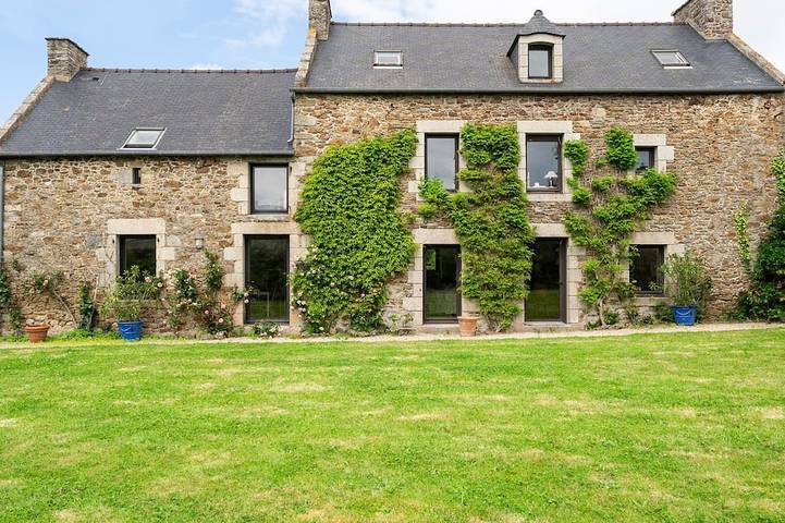 Holiday home for 11 people, with garden - 1