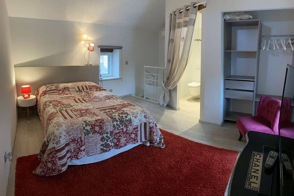 Loft romántico en casa de campo provenzal del siglo Xviii in La Garde-Adhémar, Región de Nyons