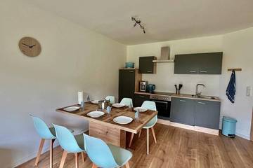 Ferienwohnung für 6 Personen, mit Garten in Holste