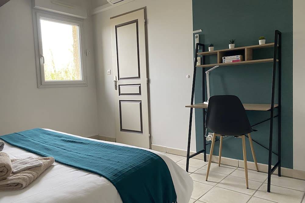 Entire apartment, Appartement Colibri à L'étage in Lagnieu, Belley