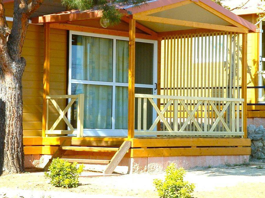 Camping Roca Grossa - Bungalow 5 personen - Bungalow Morea 5pax 2 kamers Tv + Ac + Bbq +Parking in Calella, Costa del Maresme