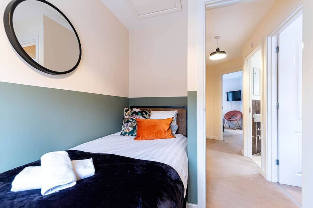 💚30% Off 28+ night stays - Stonewort House - Welcoming Contractors/Families💚 in Hampton Hargate and Vale, Peterborough