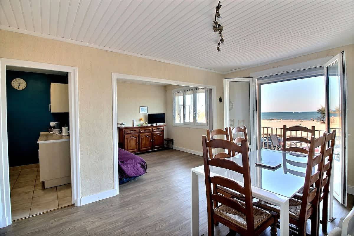 Appartement entier, Comfortable seafront apartment for 4 people  in Valras-Plage, Côte d'Améthyste