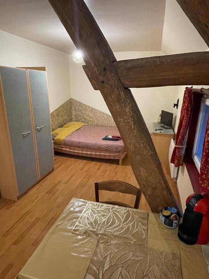 Gîte pour 2 personnes, avec vue dans Paroy-sur-Tholon