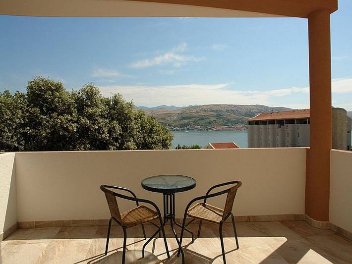 BnB für 2 Personen, mit Balkon und Meerblick sowie Garten, mit Haustier in Kroatien