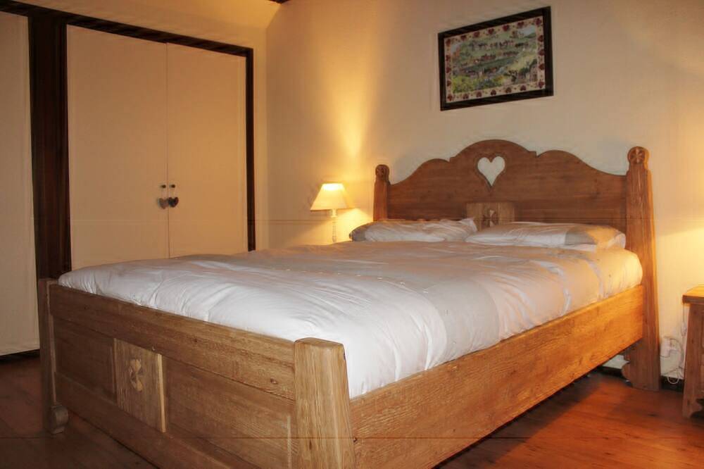 Appartement entier, Appartement 2 pièces (52 m²), grands volumes, très calme, vue panoramique, Sud in Auron, Saint-Étienne-de-Tinée