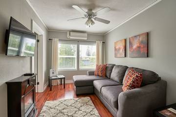 Vacation Apartment for 2 Guests in Newberg, Willamette Valley, Picture 2