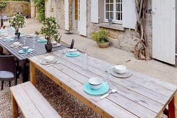 Gîte pour 15 personnes, avec sauna ainsi que jardin et balcon, animaux acceptés à Tamerville