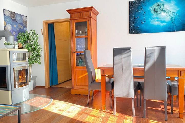 Villa für 5 Personen, mit Sauna und Terrasse sowie Garten