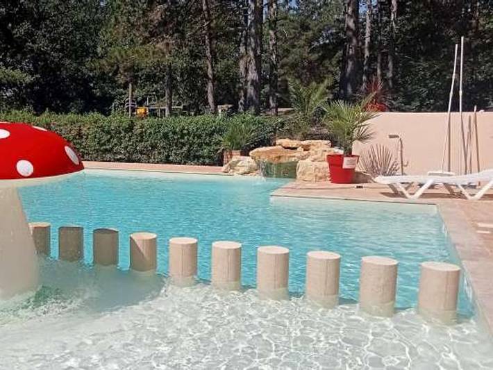 Camping Parc Saint Sauvayre - Bungalow toilé 5 personnes - 5 places in Vagnas, Ardèche