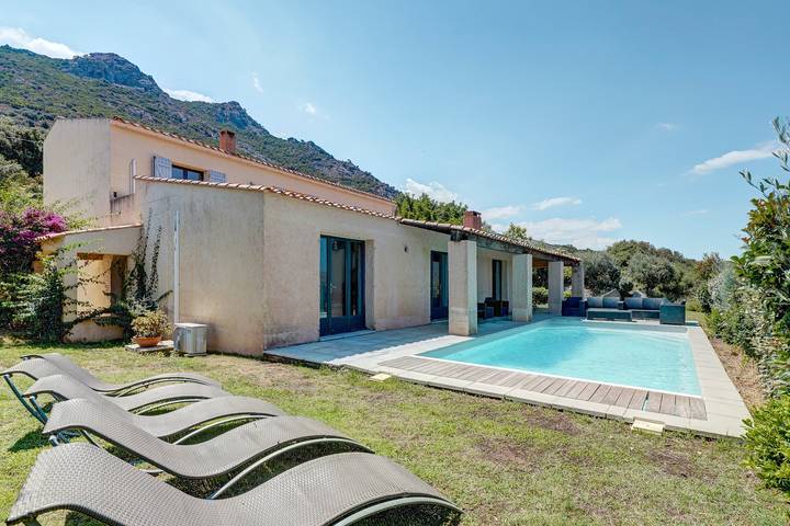 Casa de vacaciones para 14 personas, con jardín y piscina - 1