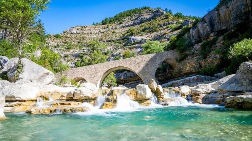 Gîte pour 3 personnes, avec vue dans Office de Tourisme de Sisteron - 3
