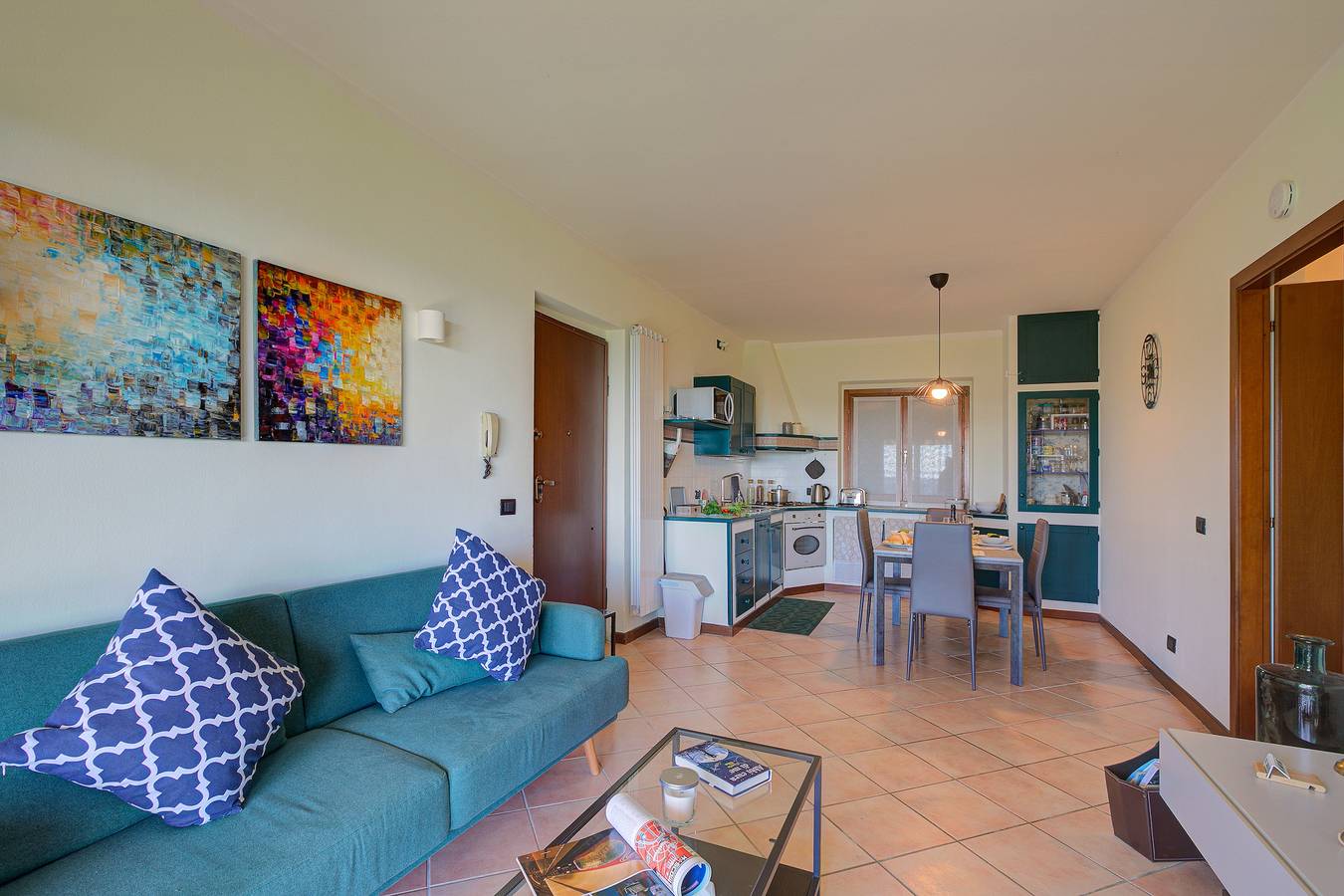 Ganze Wohnung, Lakeview Bliss / pool & fenced Garden in Villanuova sul Clisi, Gardasee-Berge
