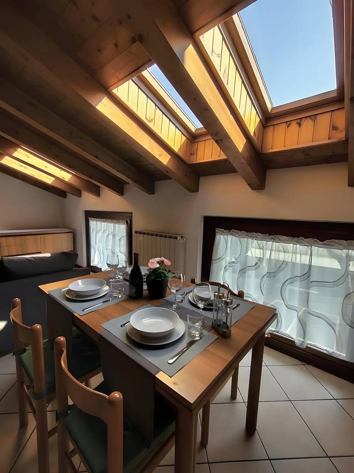Vakantiewoning voor 6 personen, met uitzicht op het meer in Provincie Bergamo