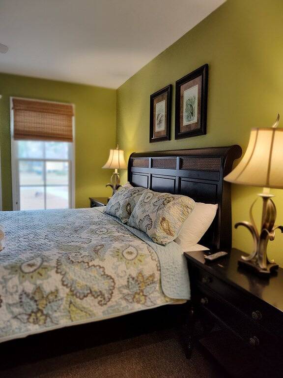 Vacation rental for 12 people, with pool and yard as well as terrace, with pets in Daufuskie Island