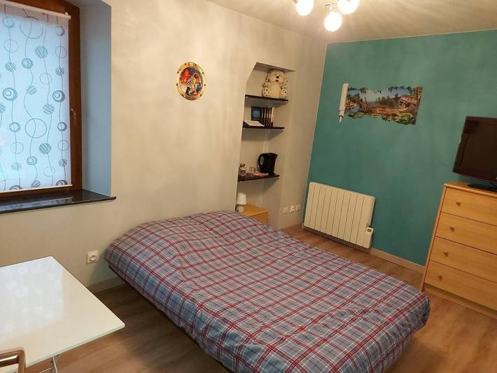 Cottage pour 2 personnes, avec jardin dans Bachant
