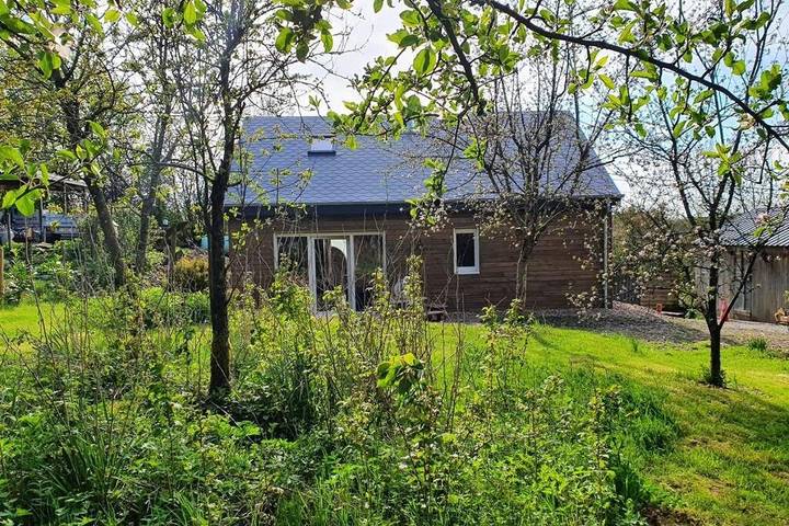 Chalet voor 4 personen, with Terras and Tuin as well as Uitzicht in Houffalize