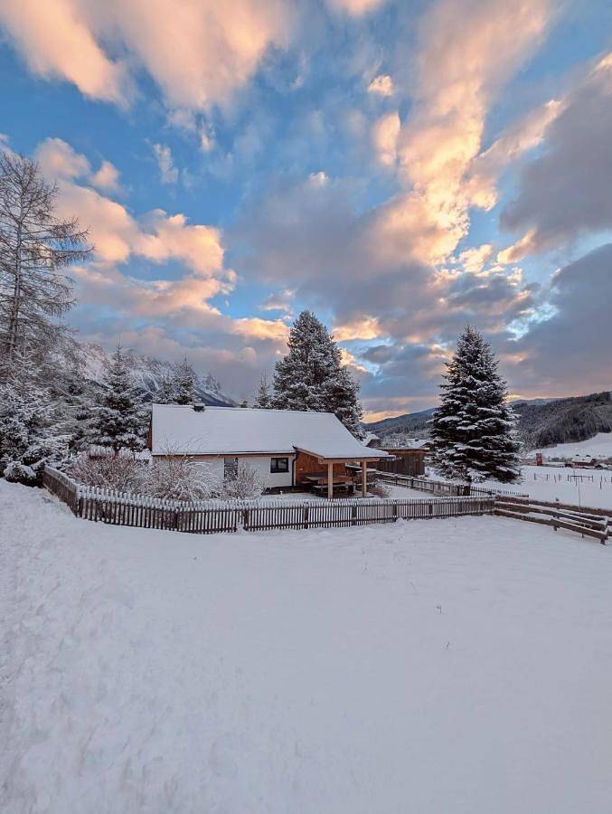 Ferienhaus für 7 Personen, mit Ausblick und Garten, mit Haustier
