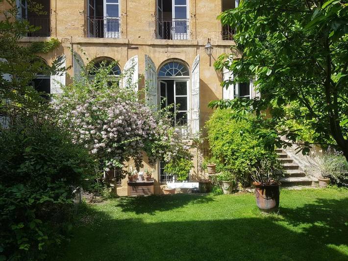 B&b voor 2 personen, met Tuin en Uitzicht in Aix-en-Provence
