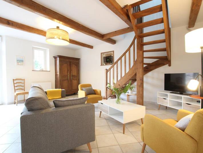Gîte pour 6 personnes, avec jardin à Saint-Aubin-des-Préaux
