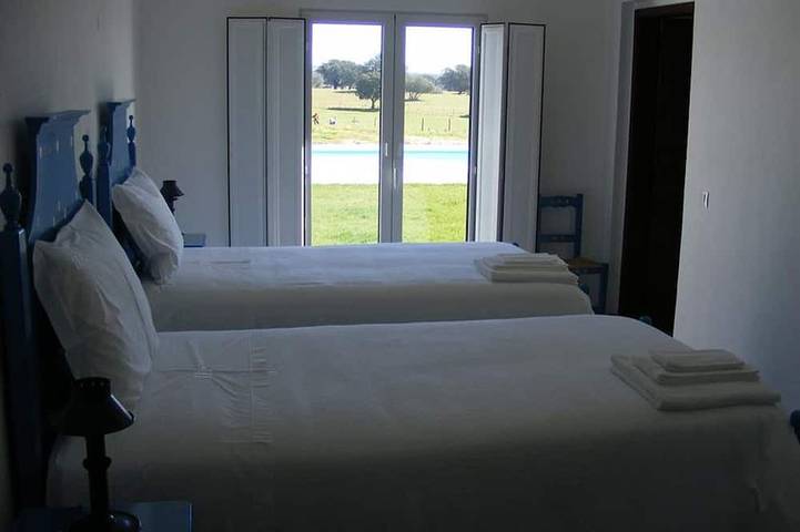 Gîte pour 16 personnes, avec piscine dans Montemor-o-Novo - 3