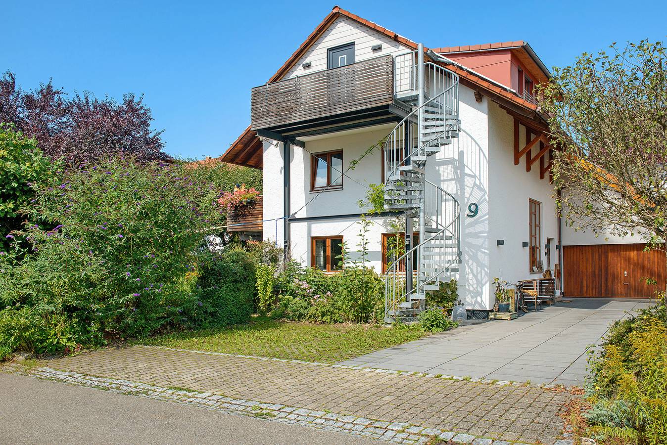 Ganze Wohnung, Apartment 'Schöne Ferienwohnung Mit Kostenlos' mit Bergblick, Wlan und Klimaanlage in Mühlheim an der Donau, Landkreis Tuttlingen