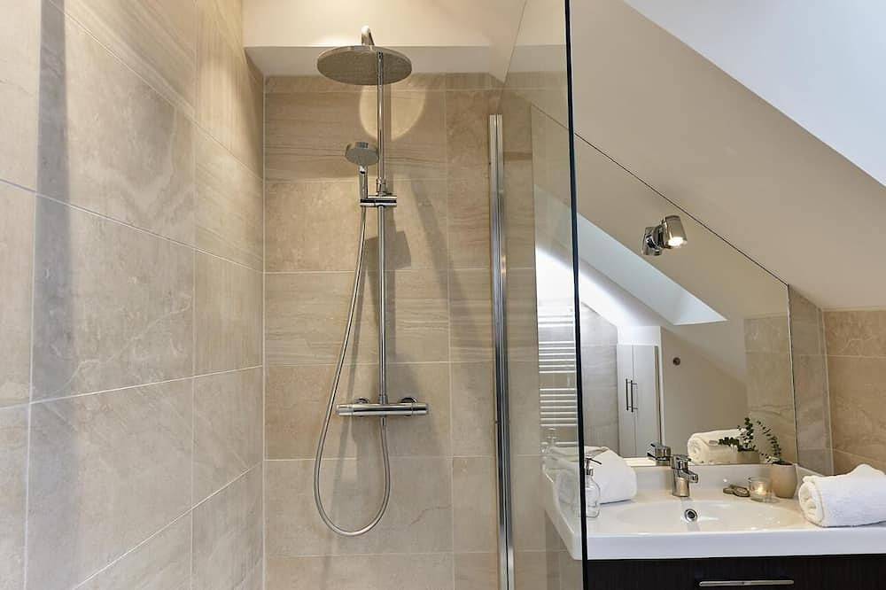 Entire apartment, Apartment Loft maia 2/4 P in Épernay, Marne