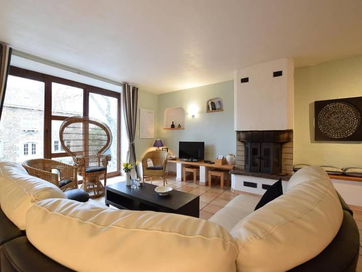 Location de vacances pour 8 personnes, avec vue sur le lac ainsi que balcon et jardin dans Dochamps - 2