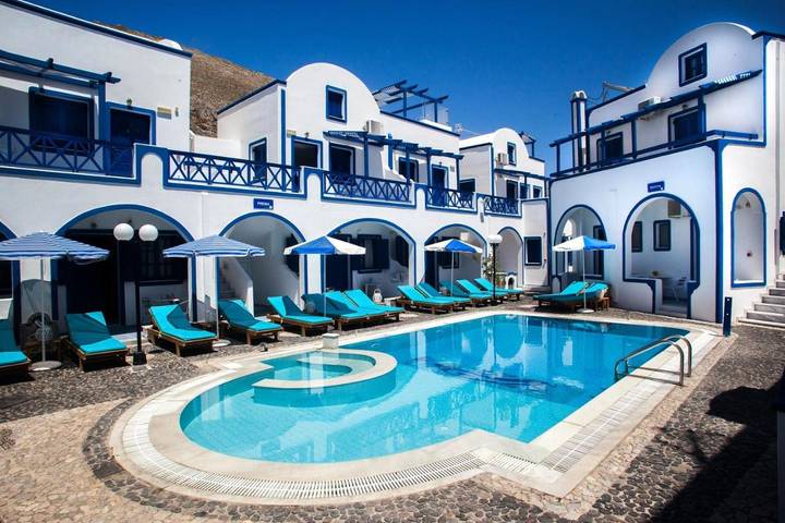 Chambre d’hôte pour 2 personnes, avec Jacuzzi ainsi que Terrasse et Piscine à Perissa
