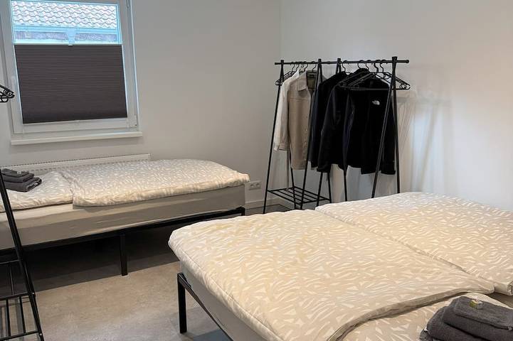 Ganze Wohnung, Stilvolle, ruhige und zentrale Ferienwohnung - 5 Min. von Bamberg entfernt in Hallstadt, Fränkisches Weinland