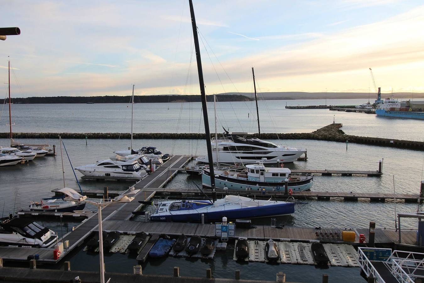 Ganze Wohnung, Ferienwohnung für 4 Personen mit Balkon/Terrasse in Poole, Poole Harbour