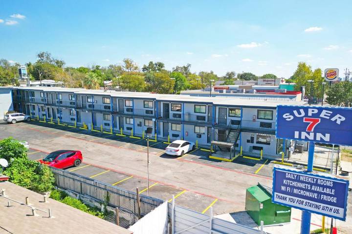 Apartamento para 4 personas, Se admiten mascotas en San Antonio