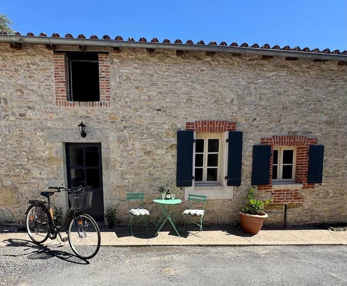 Location de vacances pour 2 personnes, animaux acceptés à Saint-Laurent-de-Céris