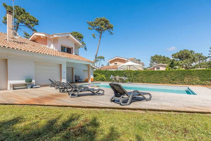 Villa pour 10 personnes, avec terrasse ainsi que jardin et piscine, animaux acceptés dans les Landes - 4